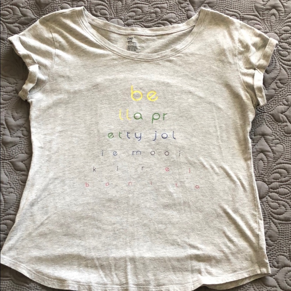 GAP rolled sleeve t-shirt